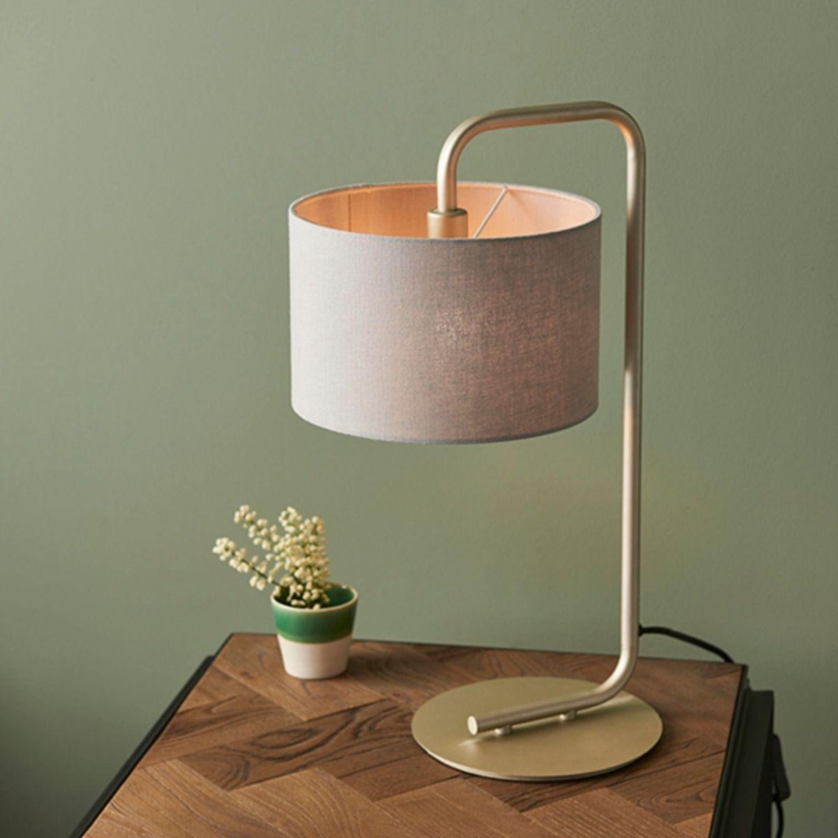 Nahia Champagne Table Lamp – image 5