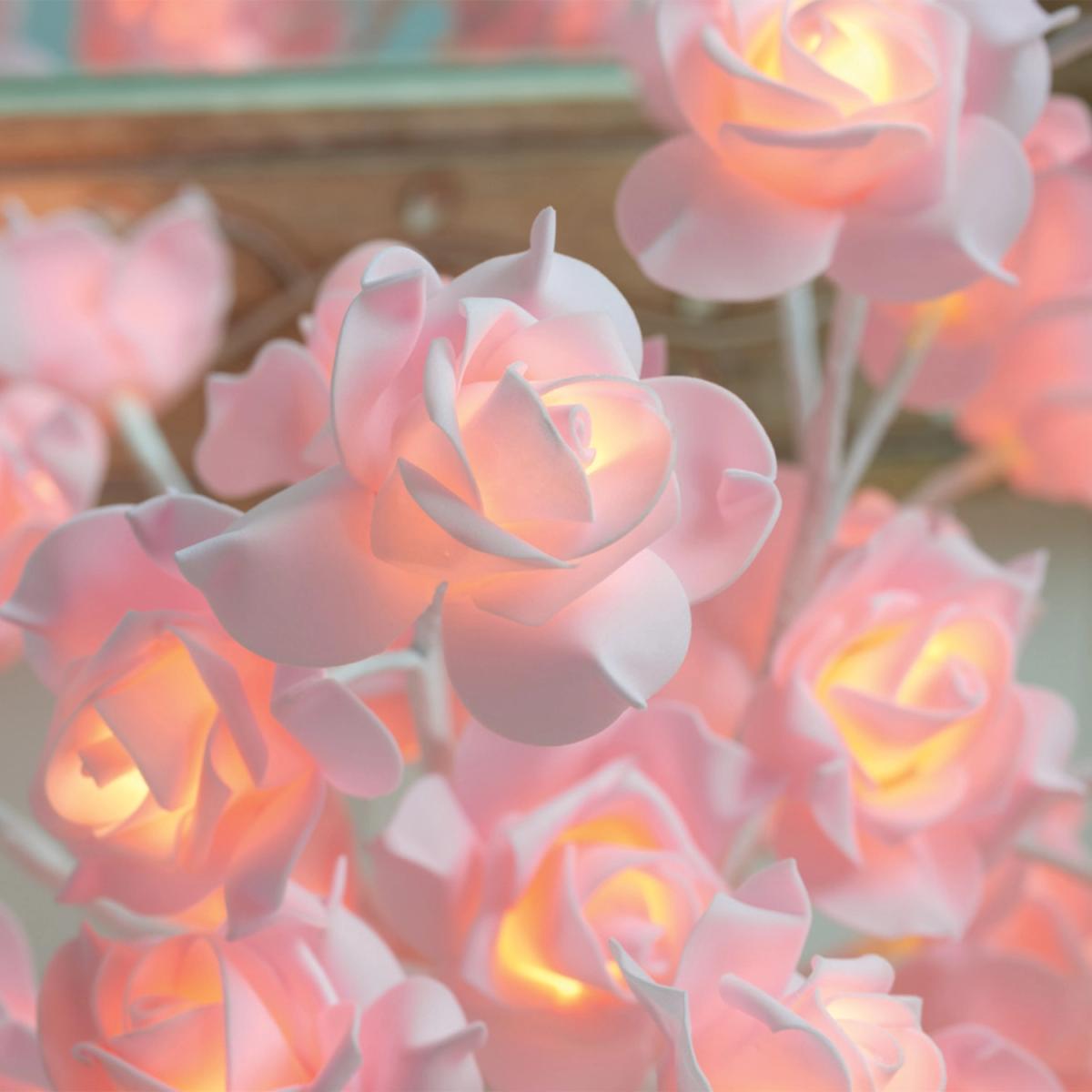 Rose Bouquet LED Tree - White – image 7