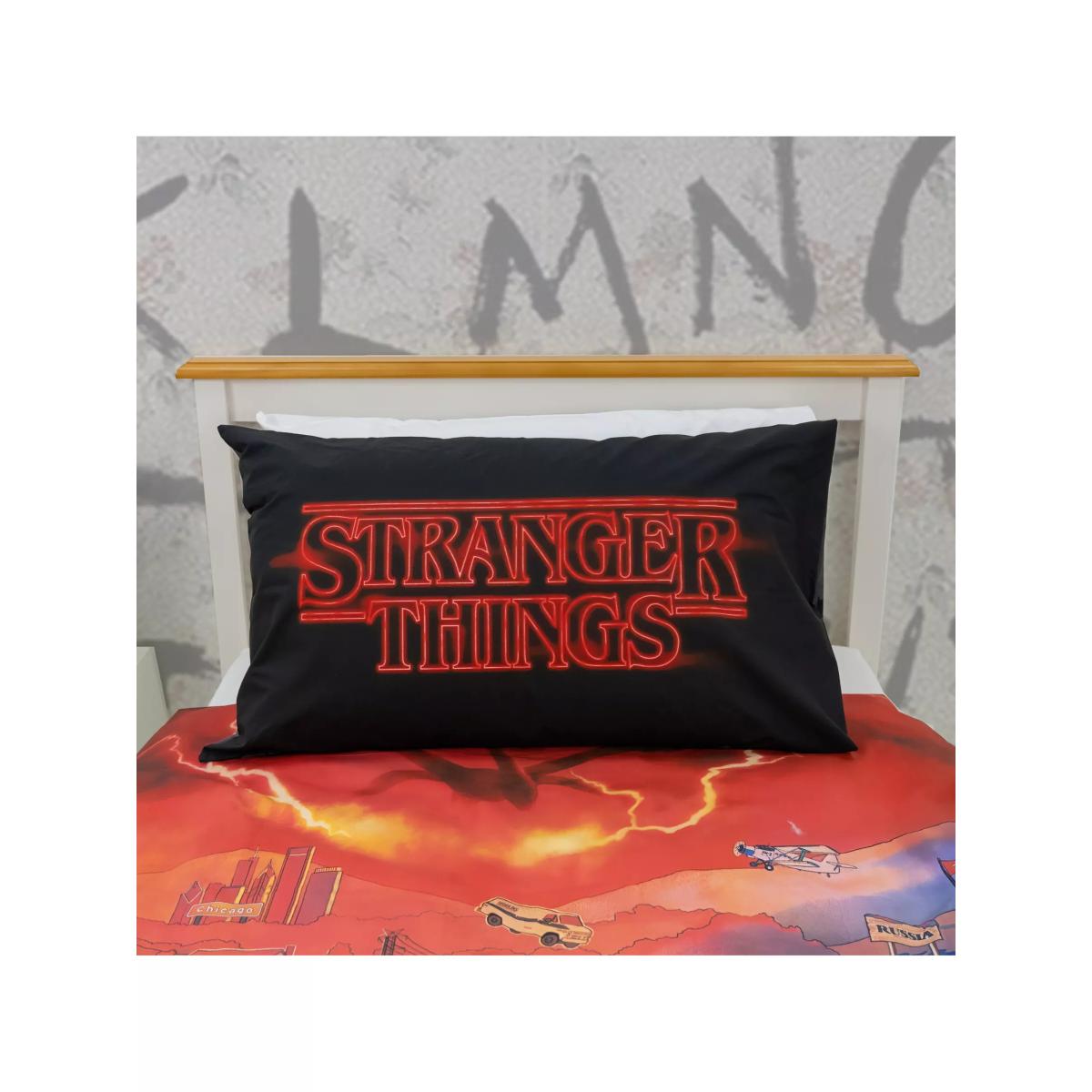 Stranger Things Reversible Duvet Cover and Pillowcase Set, Single Set – image 2
