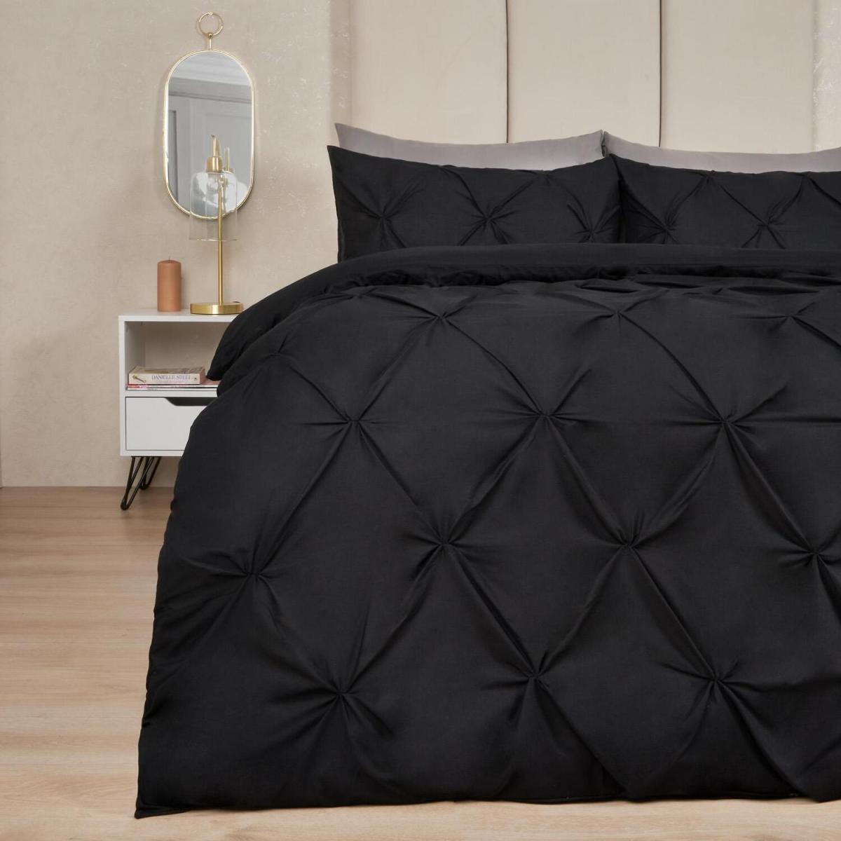 Highams Diamond Pintuck Duvet Cover with Pillowcase - Forest Green / Single – image 13