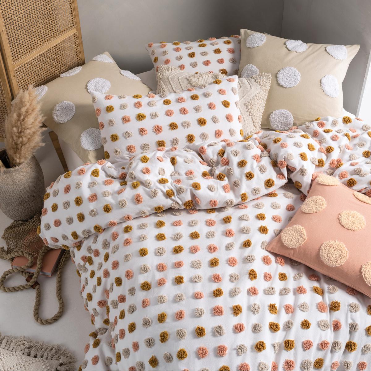 Tufted Polka Dot Duvet Cover Set - White / Single – image 10