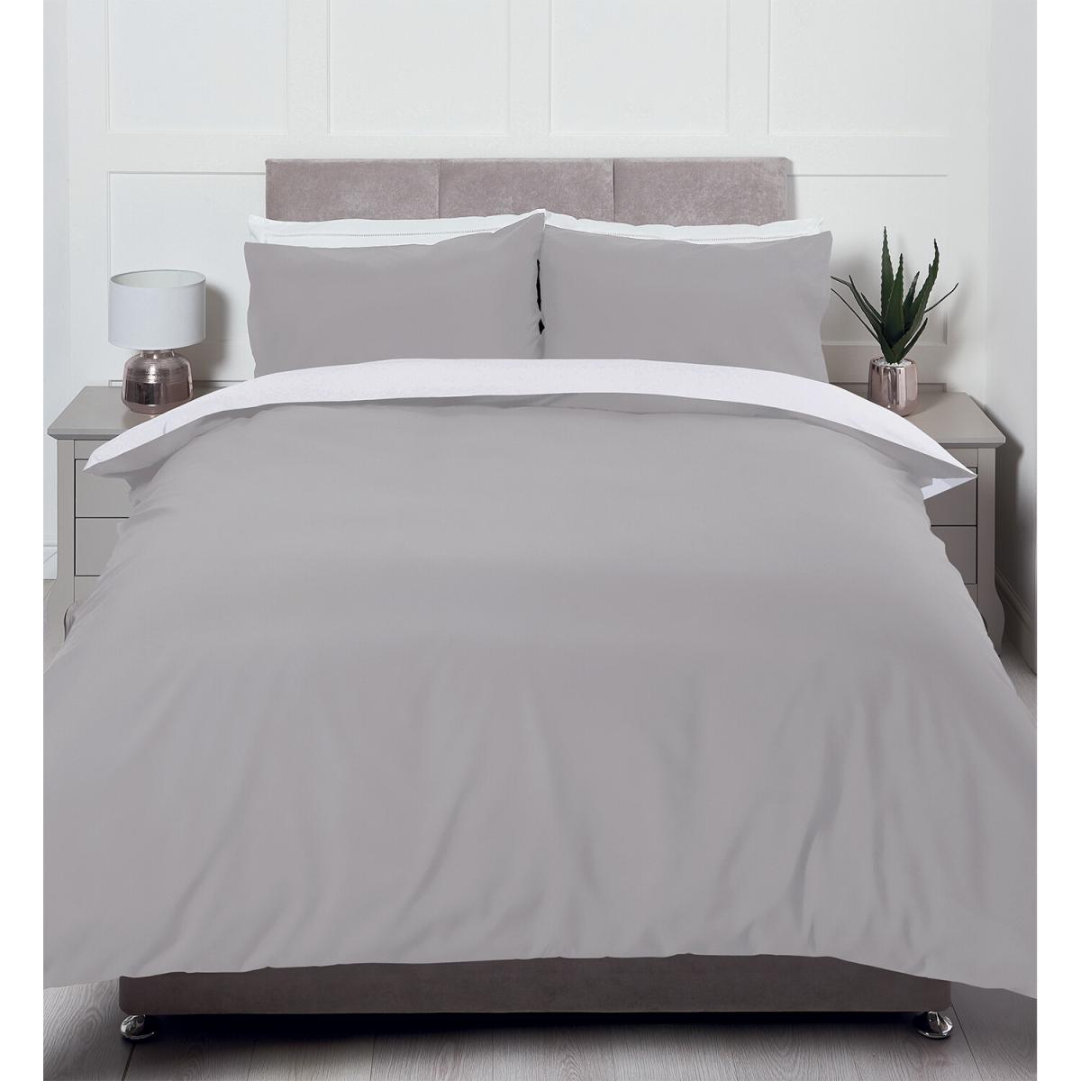 Riley Reversible Duvet Cover and Pillowcase Set - Black/Grey / Single – image 5