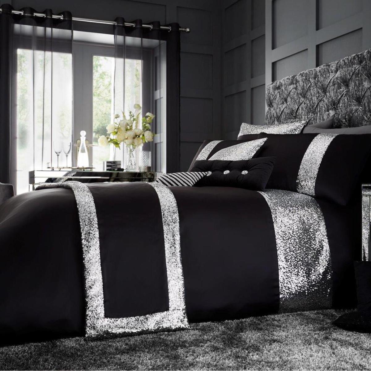 Luxury Glamorous Duvet Cover and Pillowcase Set - Black / Single – image 1