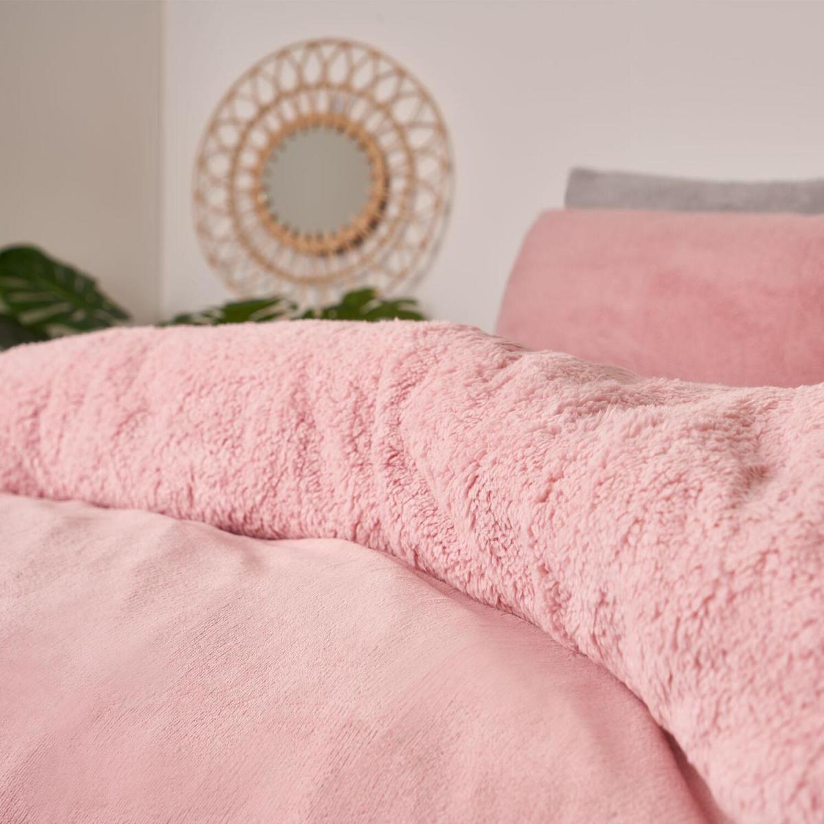 Brentfords Sherpa Fleece Reverse Duvet Cover Bedding Set - Pink / Single – image 4