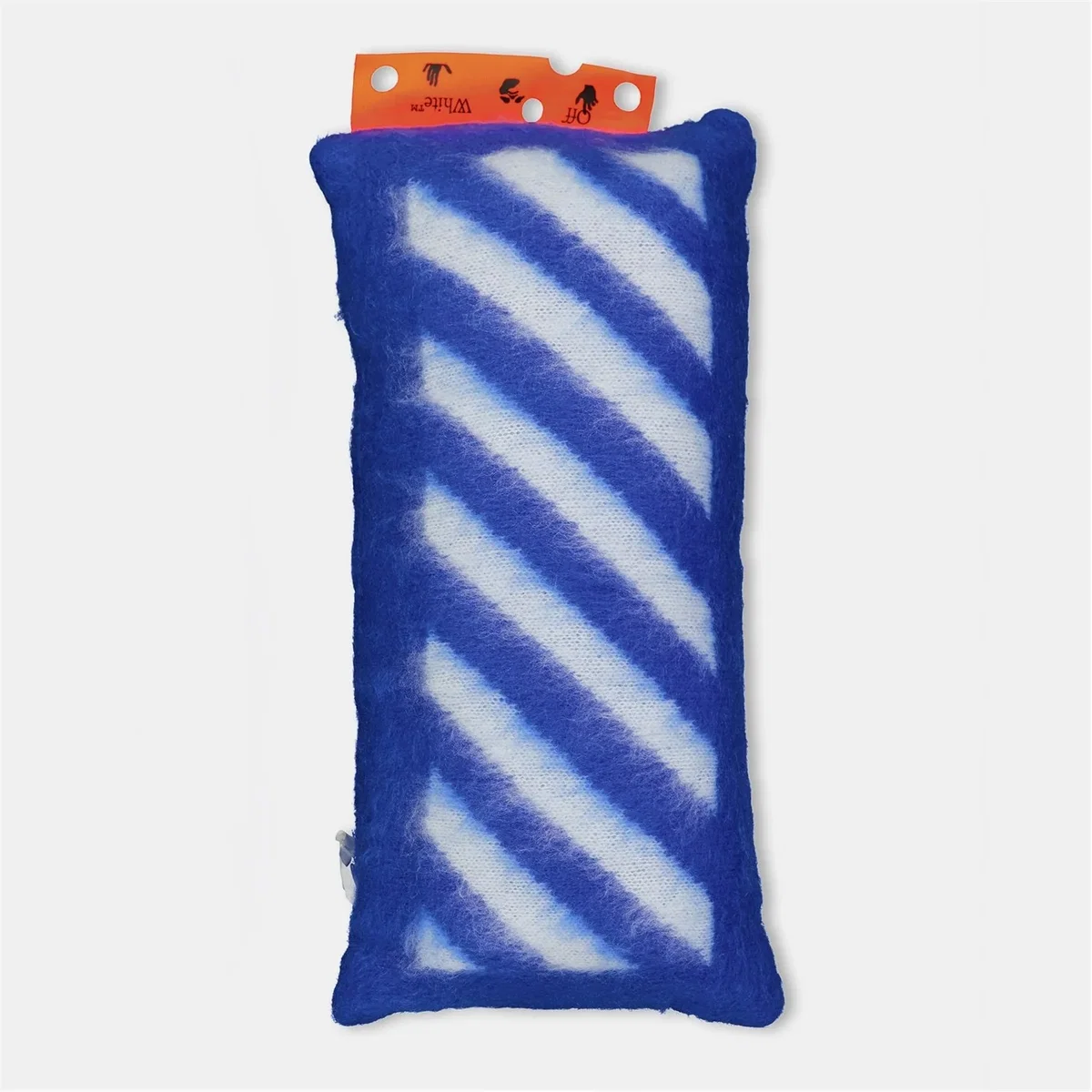 Pillow – image 2