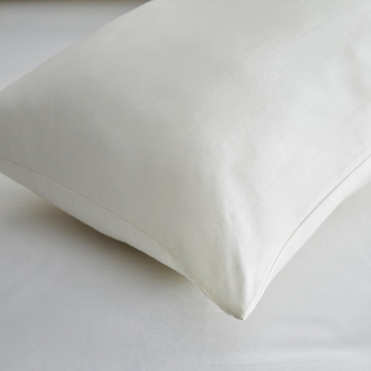 Fogarty V-Shaped Orthopaedic Firm-Support Pillow White – image 3