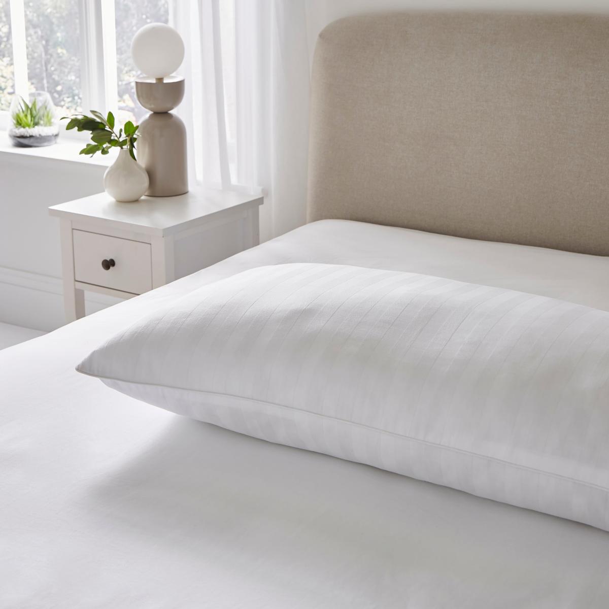 Hotel Luxury Cotton AA Kingsize Pillow – image 1