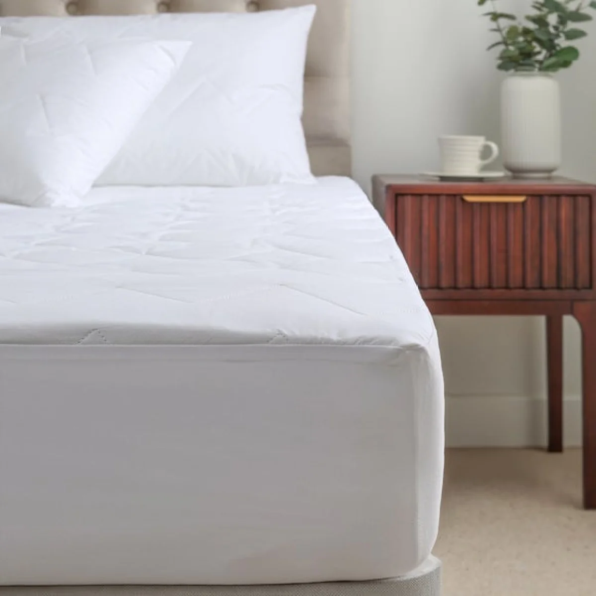 Fogarty Cool Sleep Pillow Pair and Bedding Protector Bundle – image 2