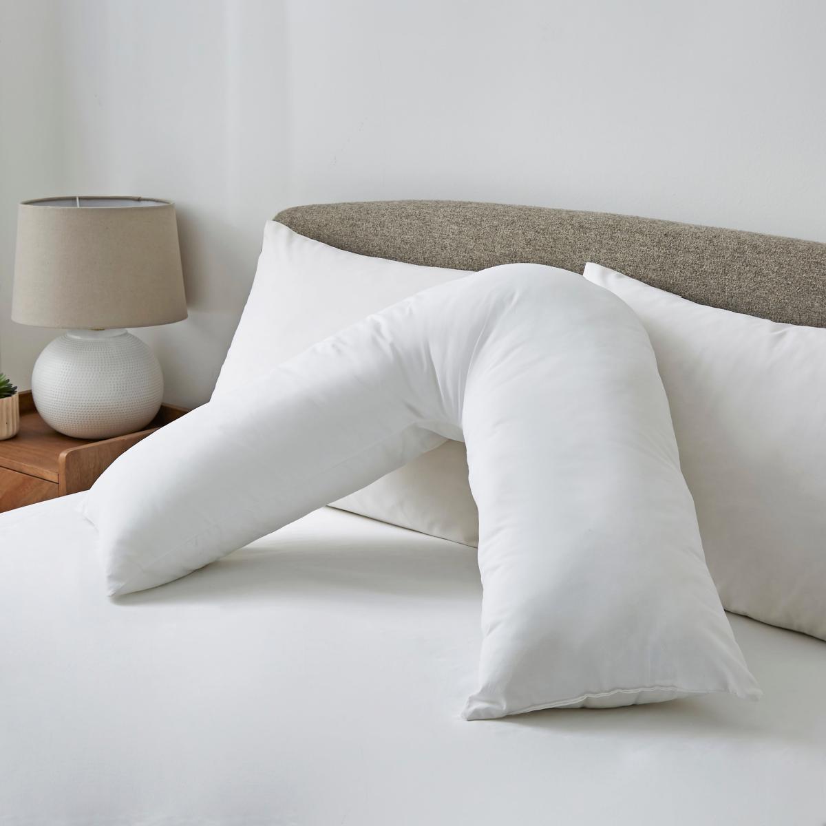 Fogarty Cool Sleep Side Sleeper V-Shape Pillow – image 1