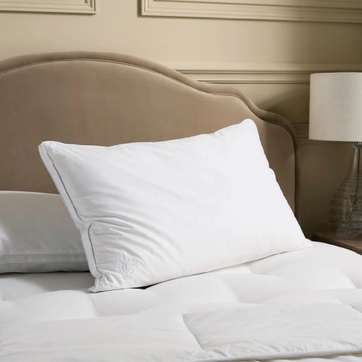 Dorma Merino Wool Front Sleeper Pillow – image 1