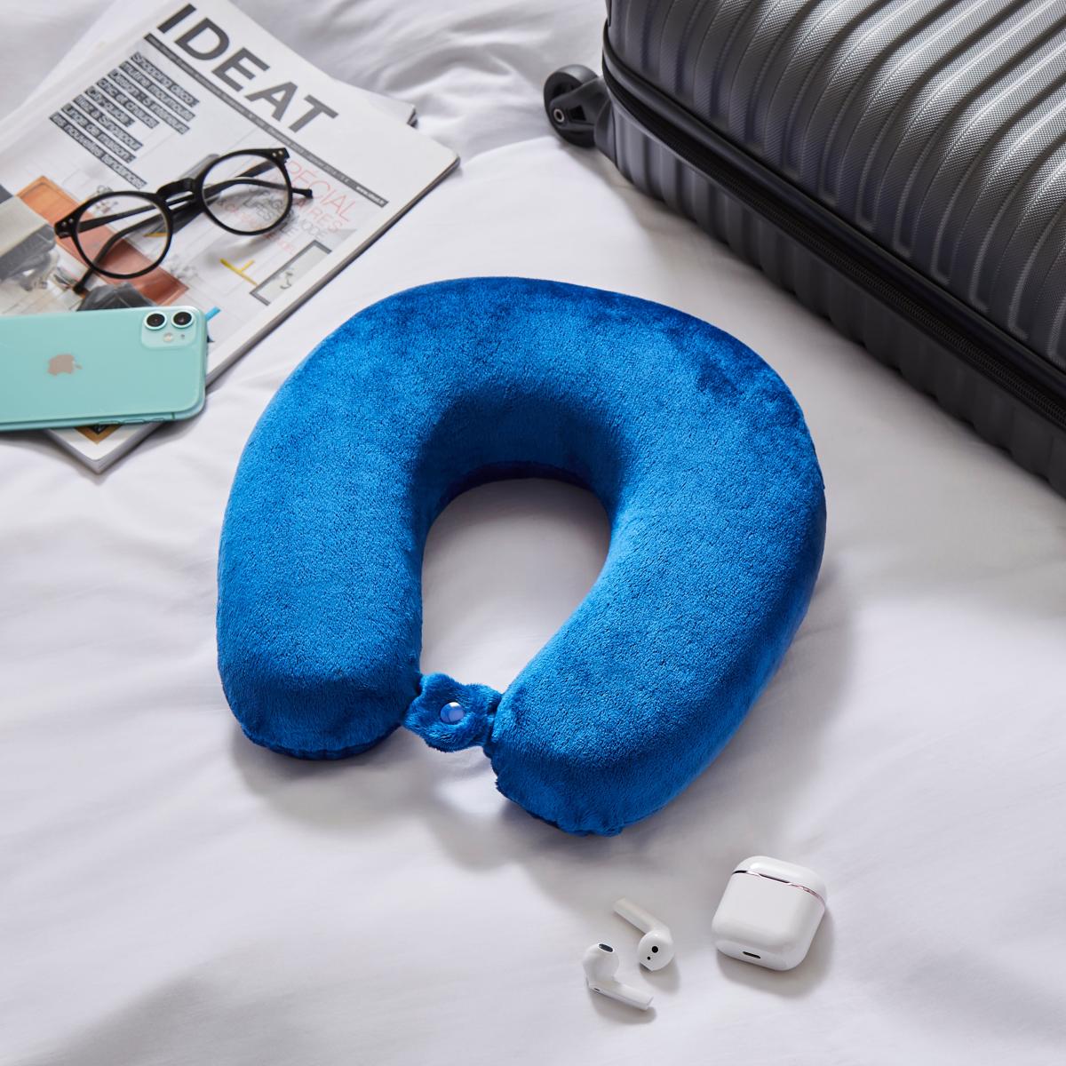Travel Pillow Blue – image 2