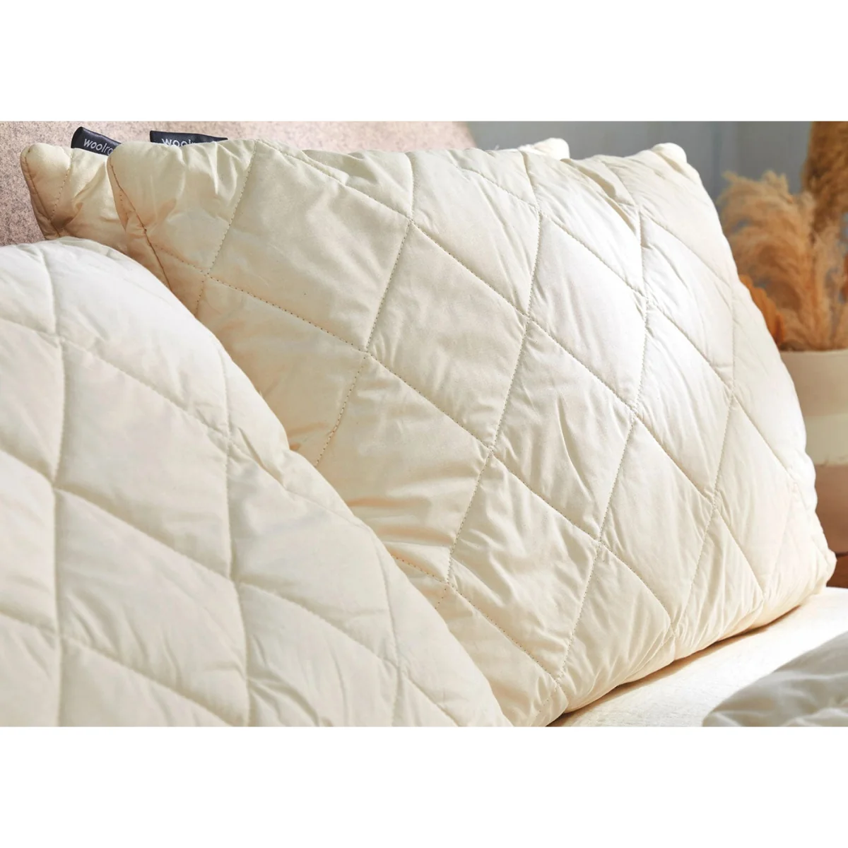 The Wool Room Deluxe Wool Pillow Standard - Heal's UK Bedroom Furniture – image 5