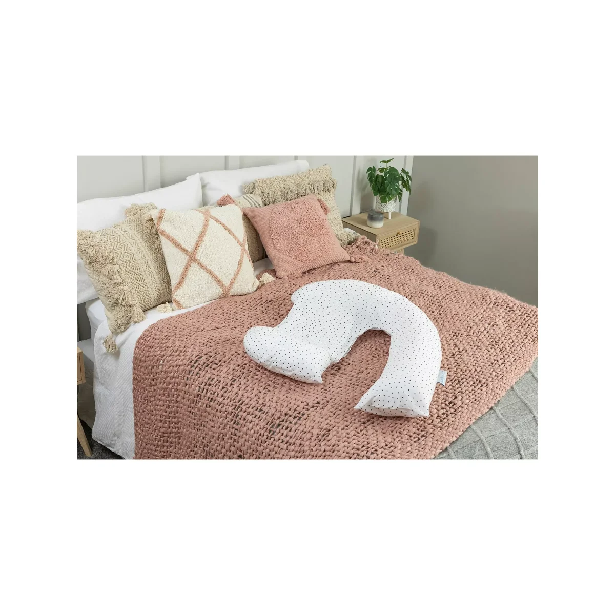 Dreamgenii Maternity and Nursing Pillow, Spot Print – image 3