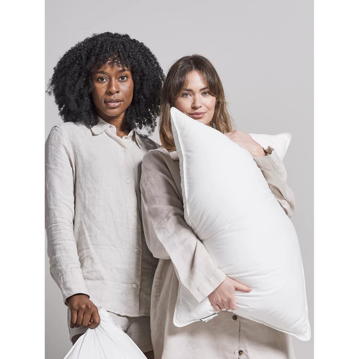 Bedfolk Down Alternative Kingsize Pillow, Soft/Medium – image 3
