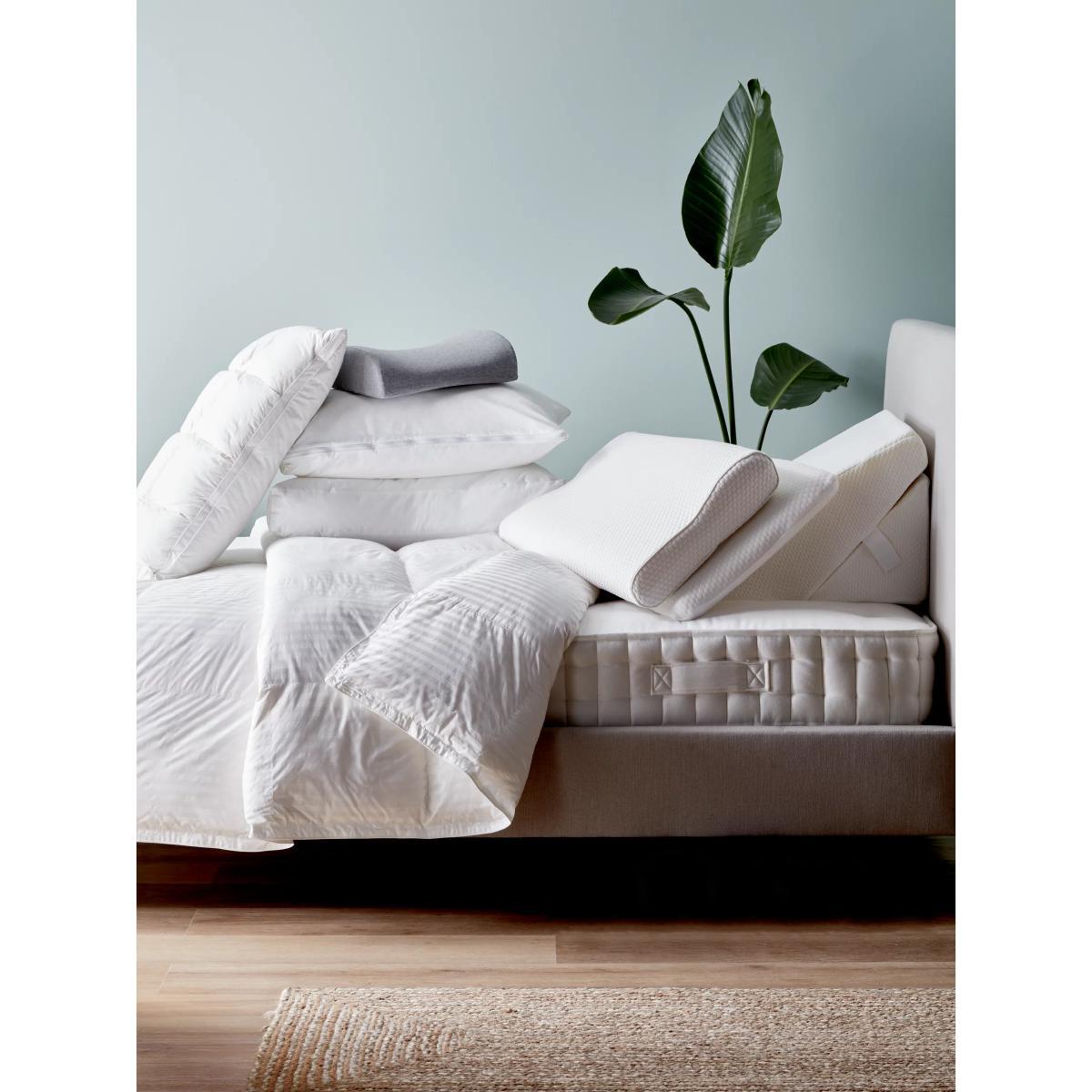 John Lewis & Partners Natural Quilted Top Hybrid Standard Pillow, Medium/Firm – image 5