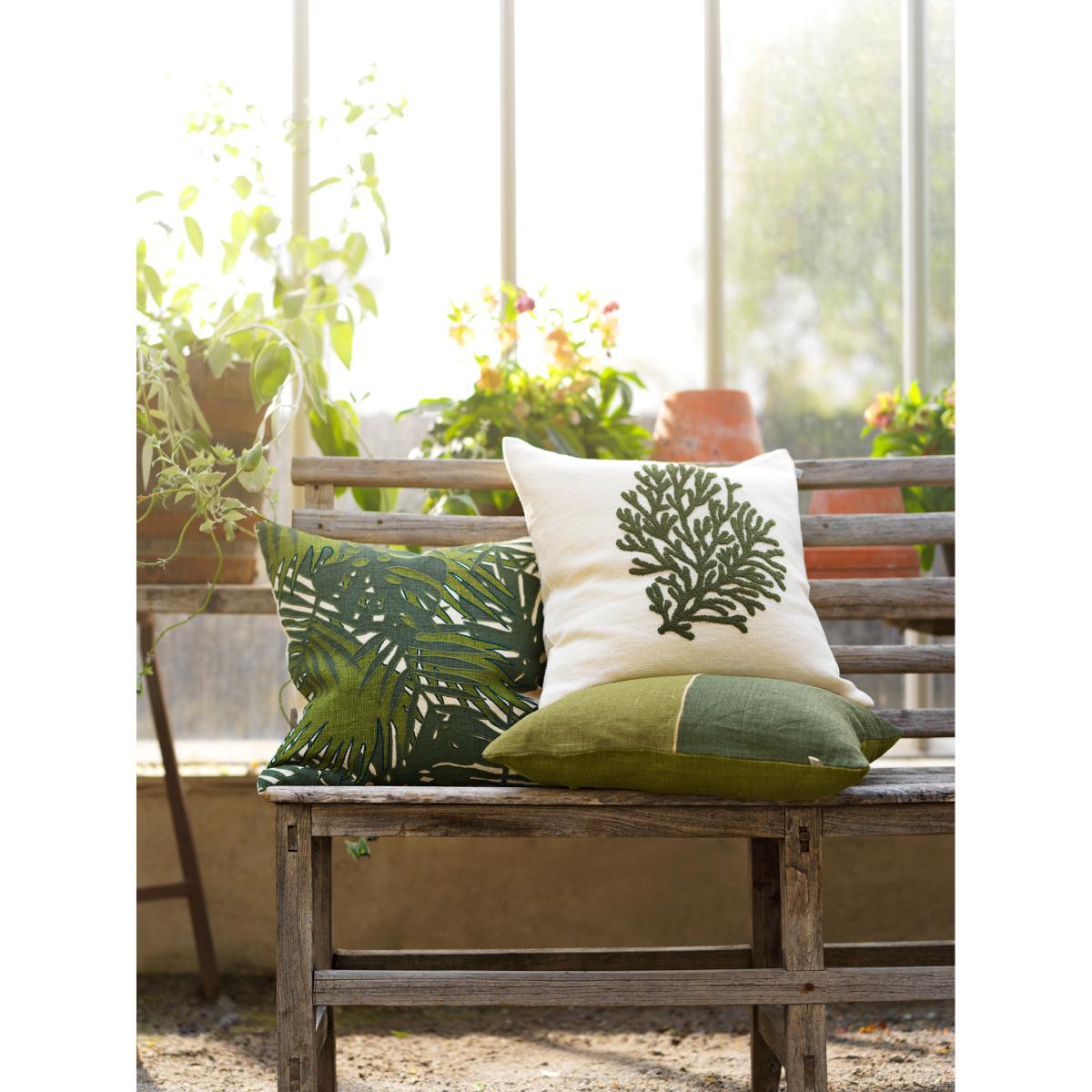 Chhatwal & Jonsson Coral pillowcase 50x50 cm Cactus green – image 3