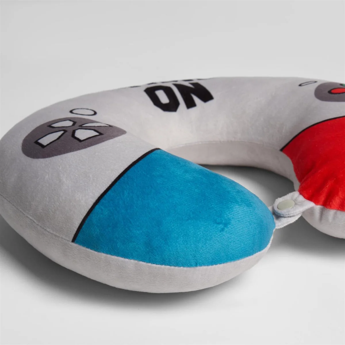 OHS Game Controller Travel Neck Pillow - White – image 4