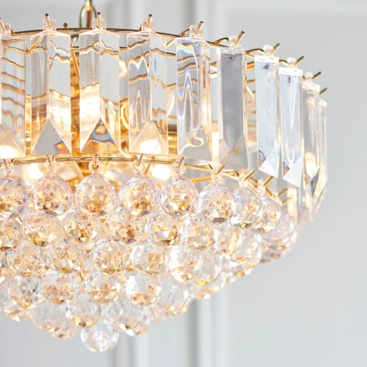 Return - Vogue Tioga 6 Light Chandelier, Brass – image 5