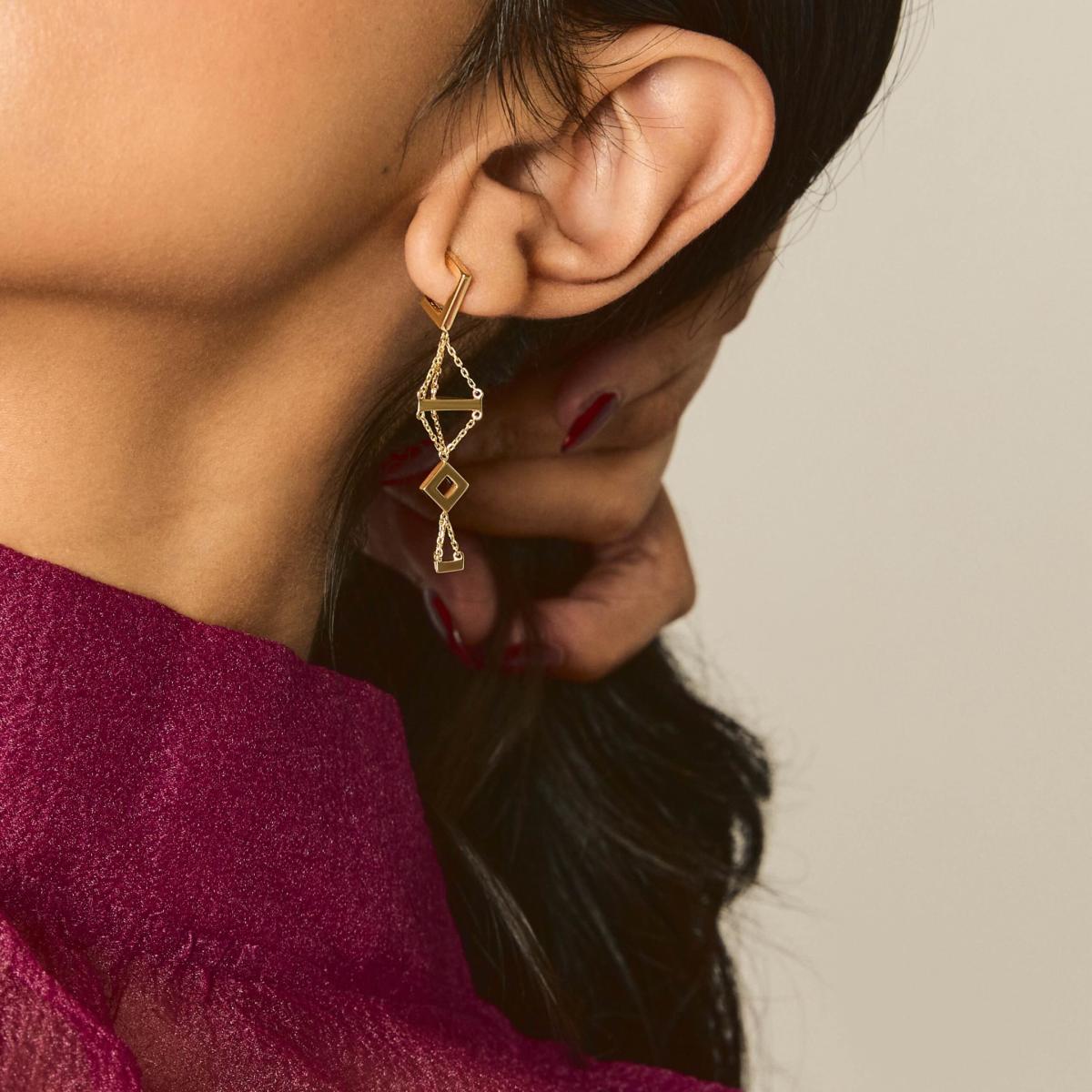 Women's Don't Stop Me Now Earrings - Solid 14K Gold Chandelier Chain Statement Earrings | Lúdere – image 2