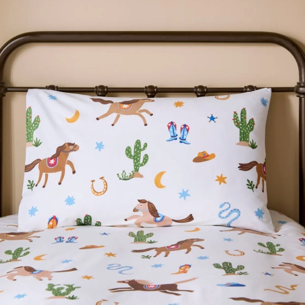 Cowboy Carnival Quilt Cover and Pillowcase Set – image 2