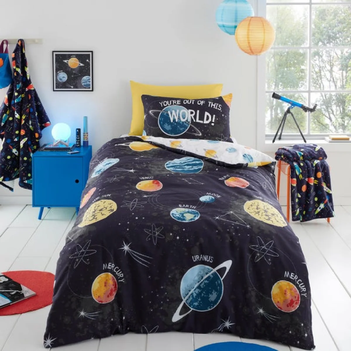 Bedlam Outer Space Reversible Duvet Cover & Pillowcase Set – image 2