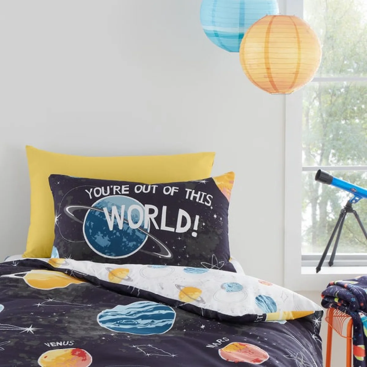 Bedlam Outer Space Reversible Duvet Cover & Pillowcase Set – image 4