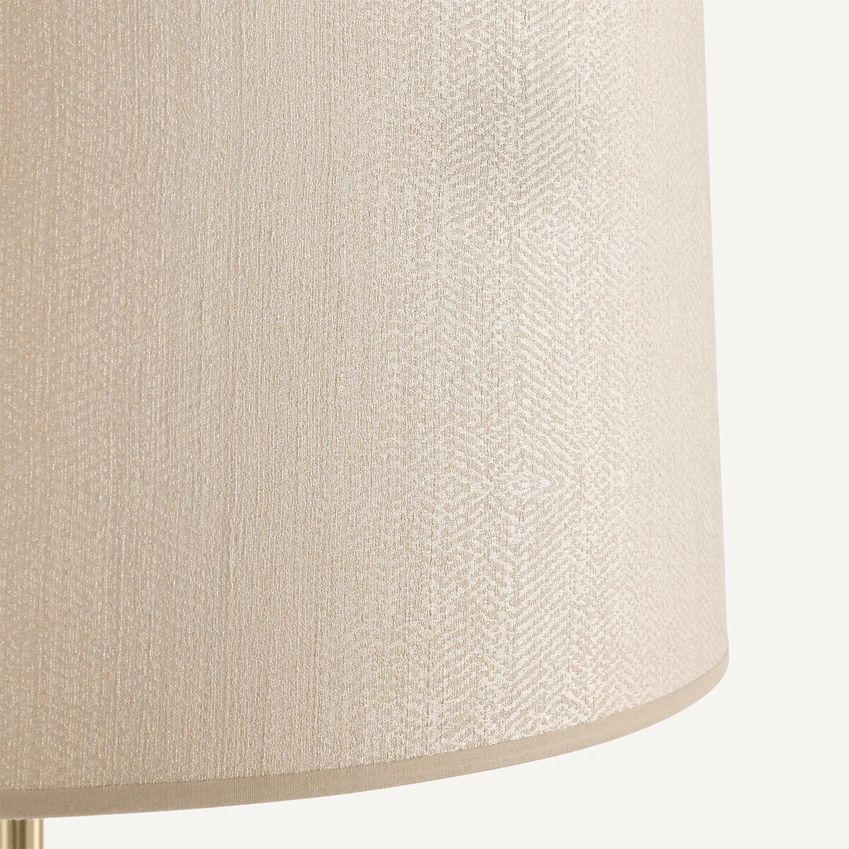 Dargeli Satin-Effect Lampshade – image 4