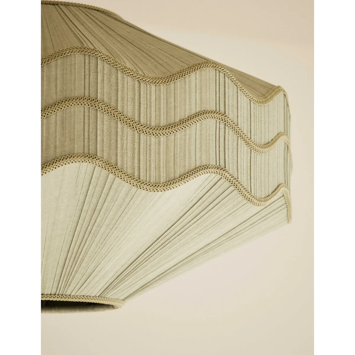 M&S Pleated Wave Large Easy Fit Shade Cream – image 4
