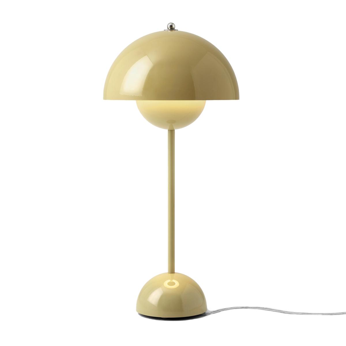 FlowerPot VP3 table lamp Pale sand – image 2