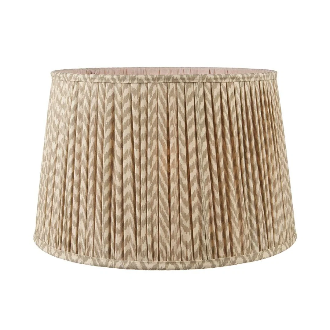 Vienna 30cm Taupe Chevron Pleated Shade – image 3