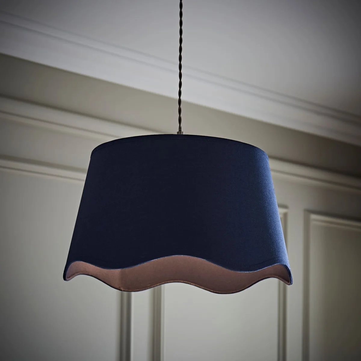 Mabel Large Scallop Edge Linen Lamp Shade - Navy / 0.49kg – image 3
