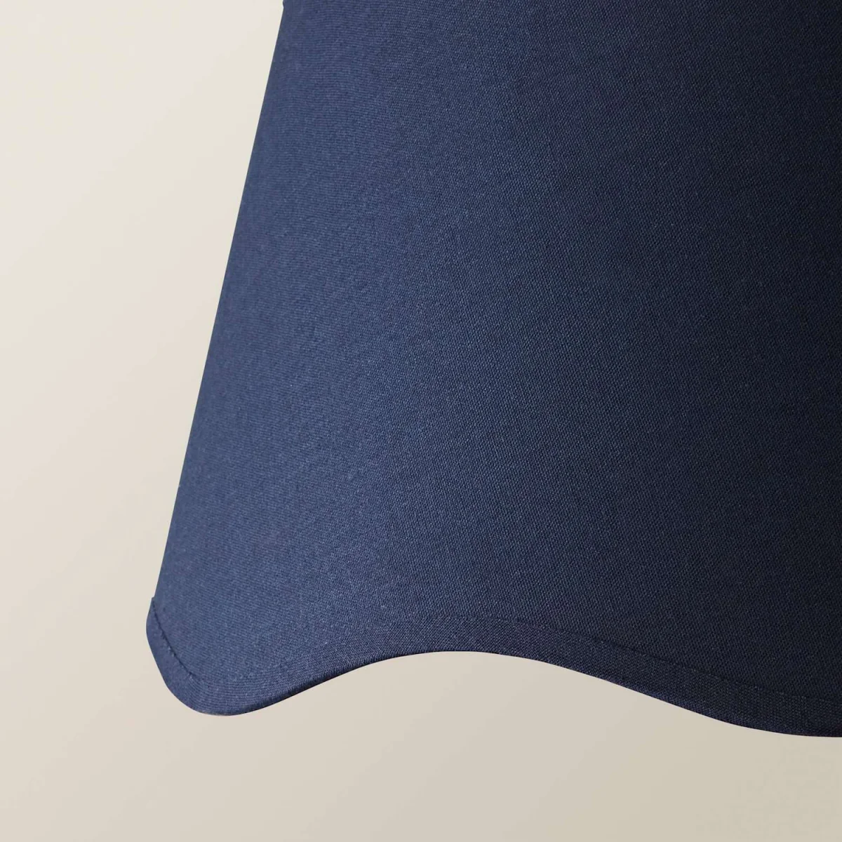 Mabel Large Scallop Edge Linen Lamp Shade - Navy / 0.49kg – image 5