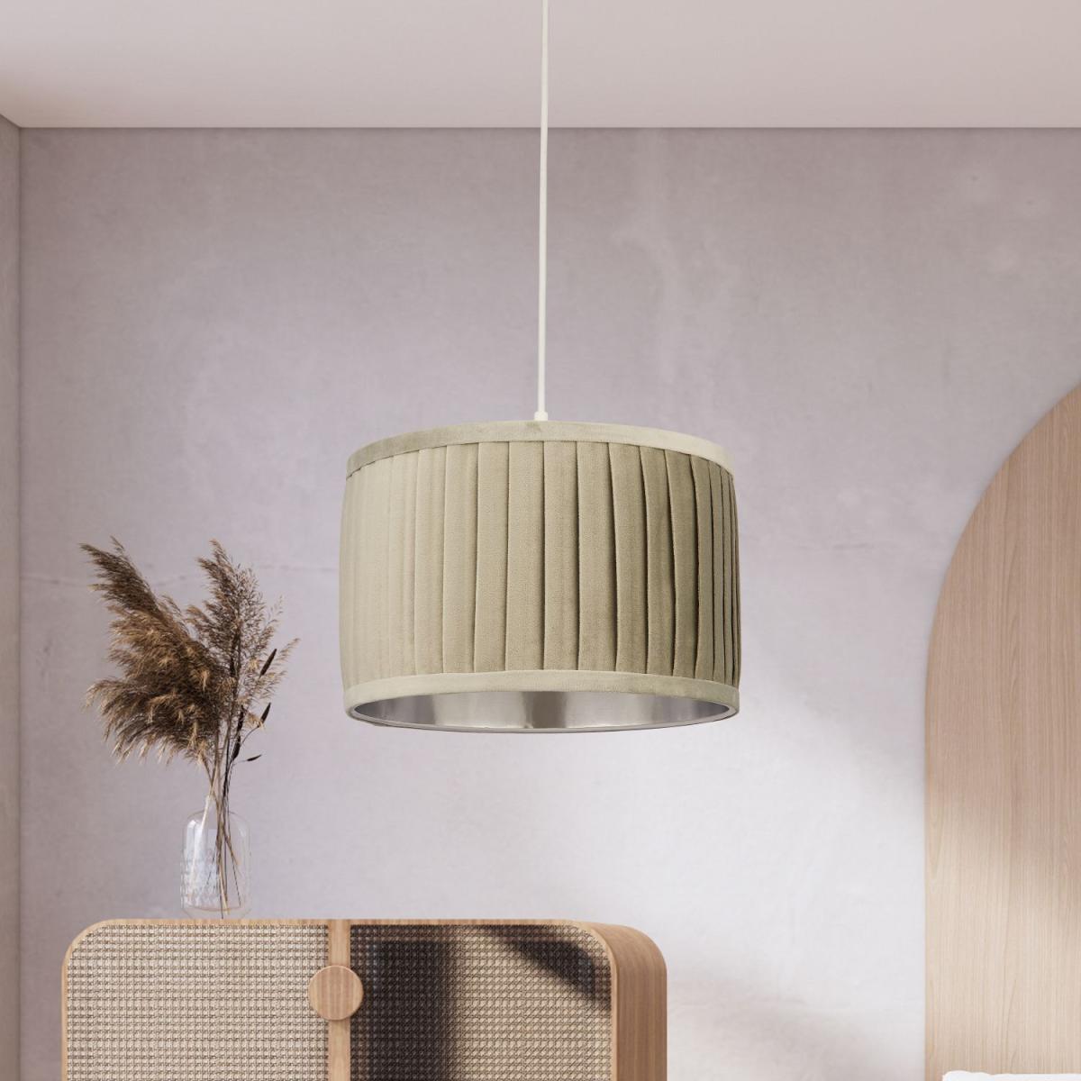 Pleated Velvet Shade Green  - Green – image 2