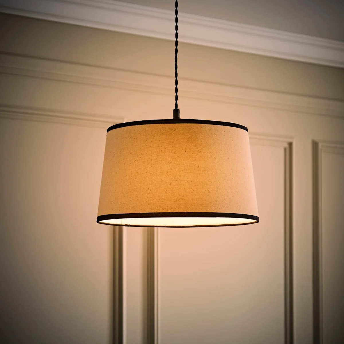 Aspen Medium Trim Tapered Lamp Shade - Black – image 3