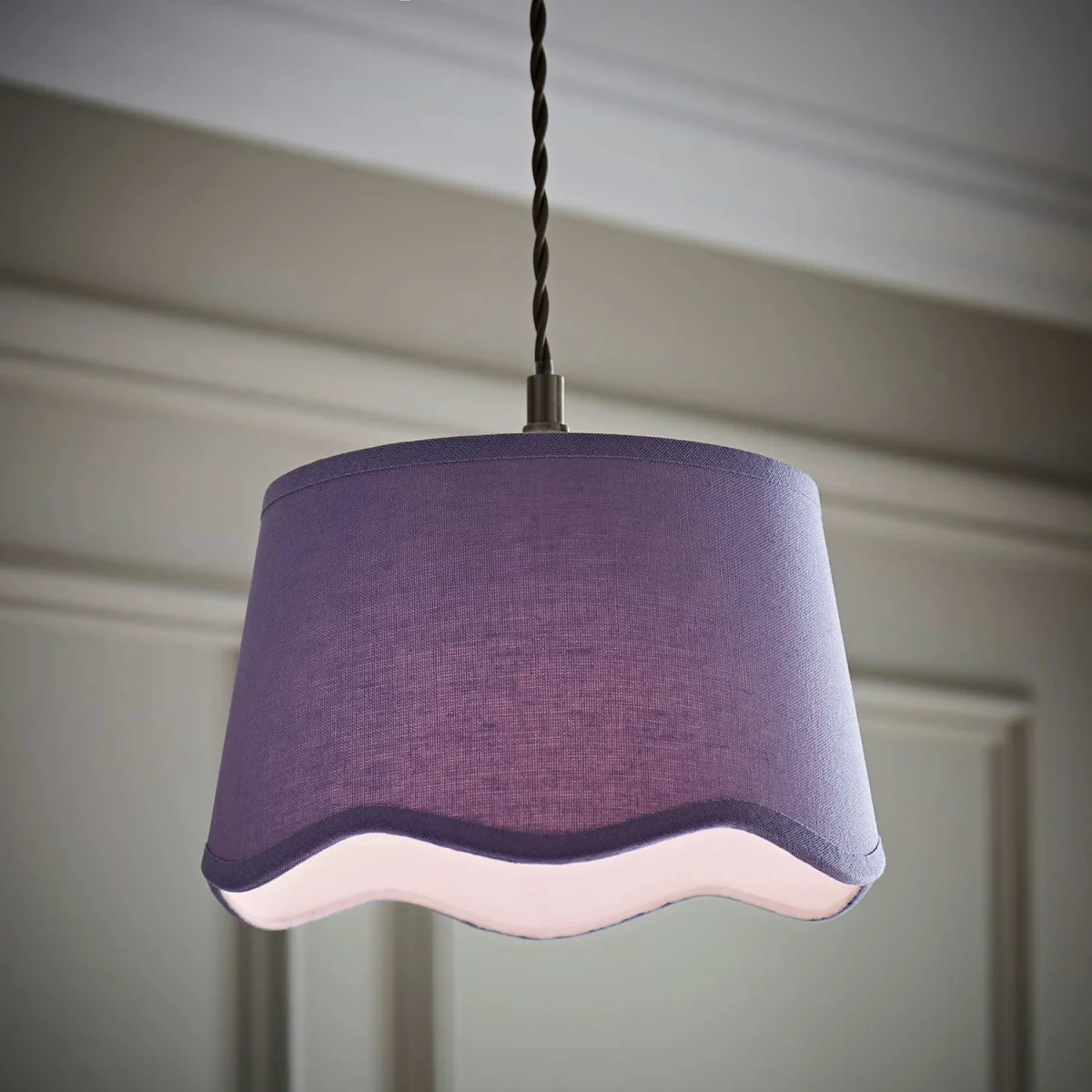 Mabel Small Scallop Edge Linen Lamp Shade - Lilac / 0.2kg – image 2