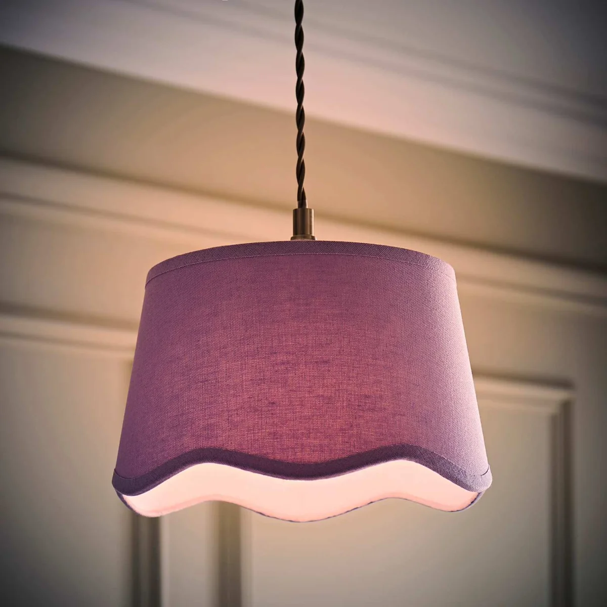 Mabel Small Scallop Edge Linen Lamp Shade - Lilac / 0.2kg – image 3
