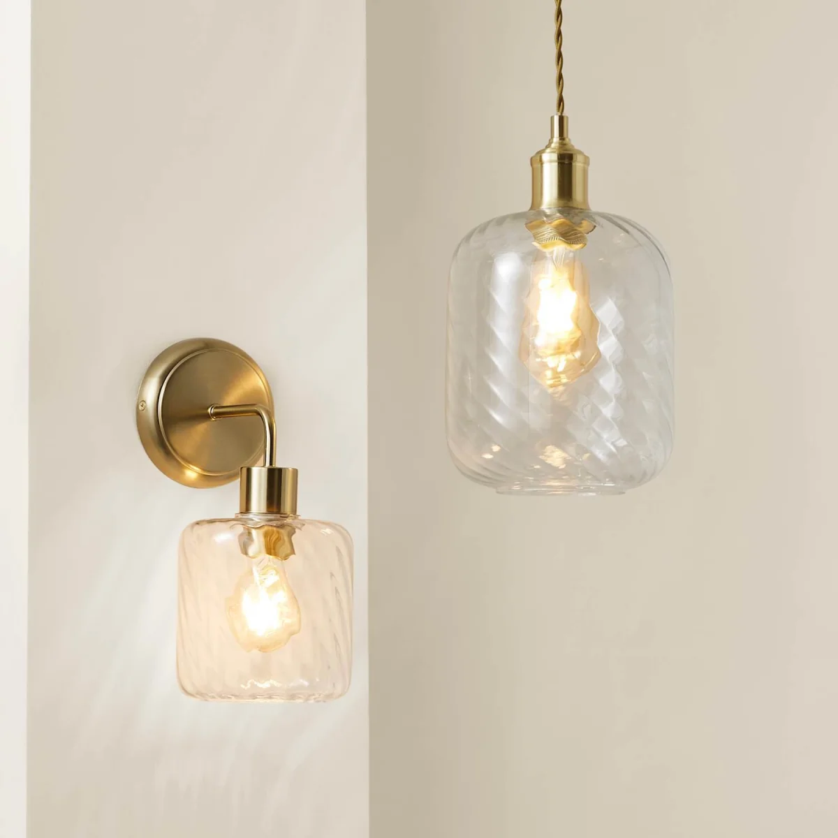 Emery Clear Oval Swirled Glass Easy Fit Ceiling Lamp Shade - Clear / No - Clear – image 1