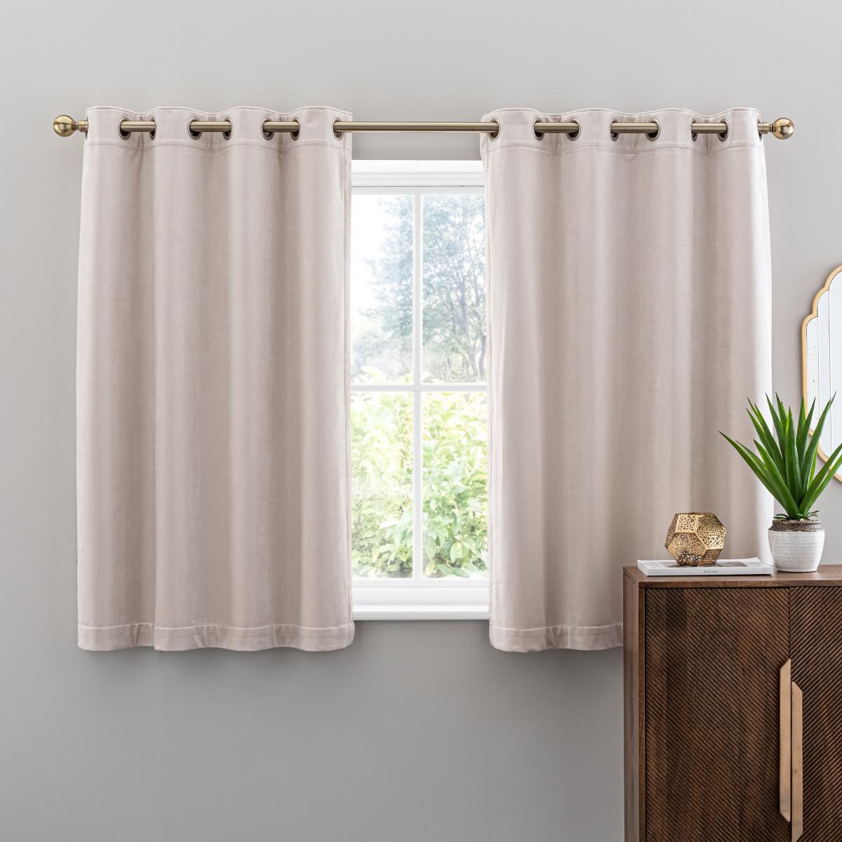 Isla Ultra Blackout White Sand Eyelet Curtains White Sand – image 4