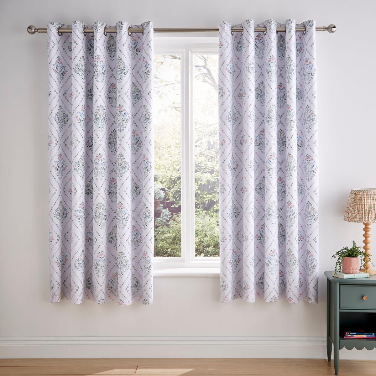 Heart and Soul Trellis Blackout Eyelet Curtain White – image 3