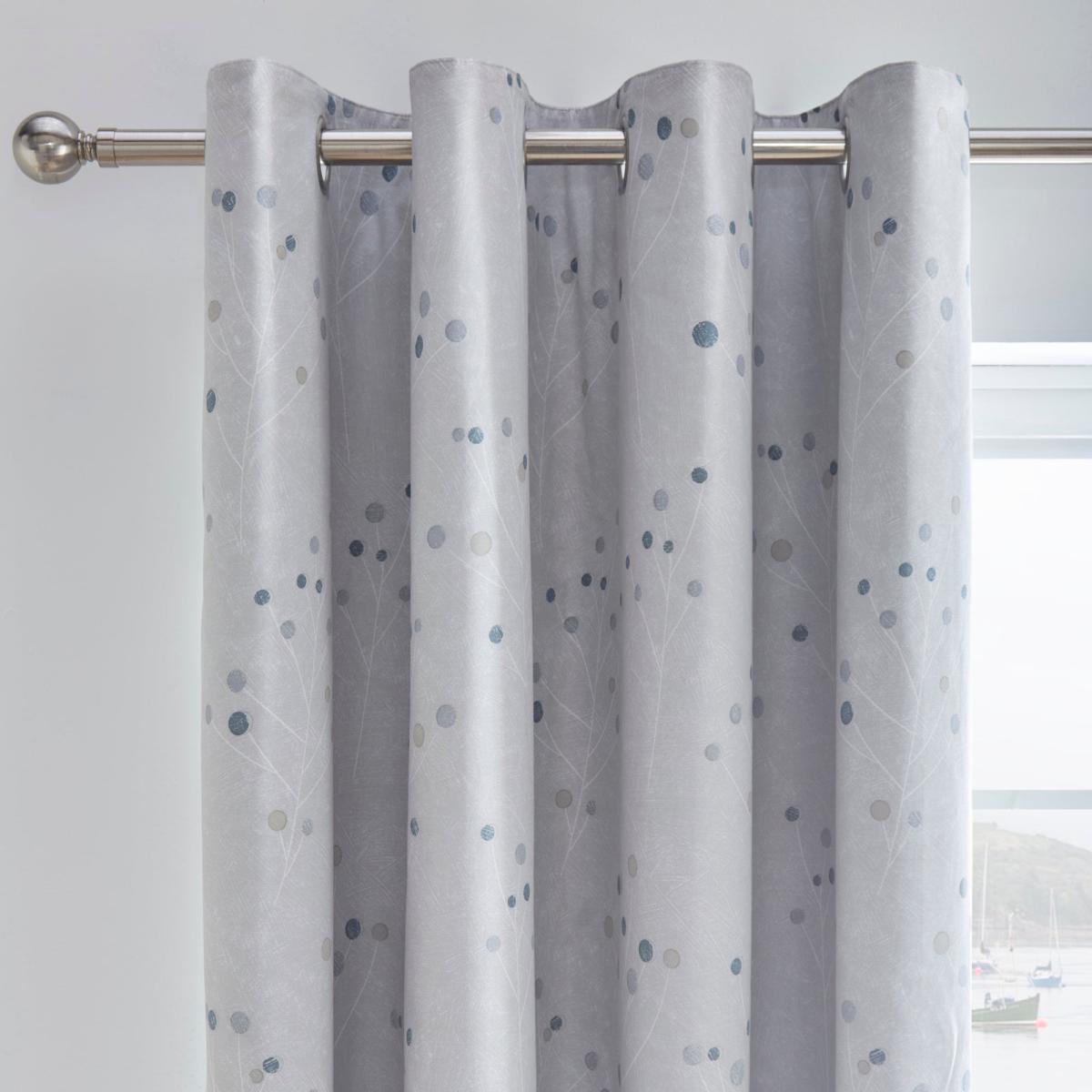 Padstow Blue Blackout Eyelet Curtains White/Blue – image 2