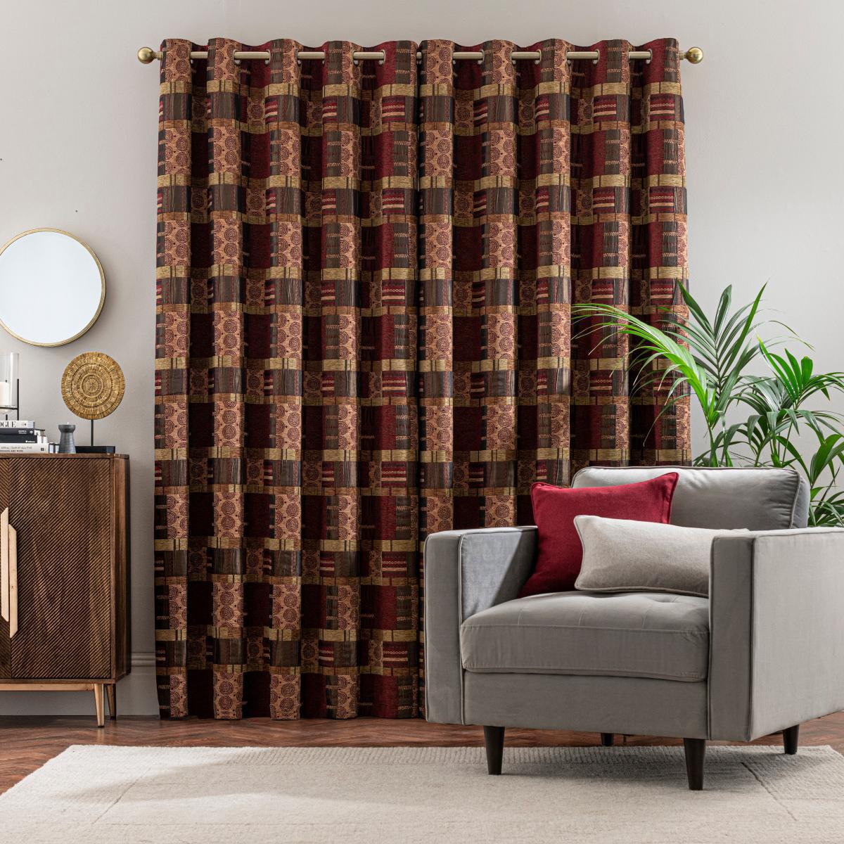 Prague Chenille Plum Eyelet Curtain Prague Plum – image 3