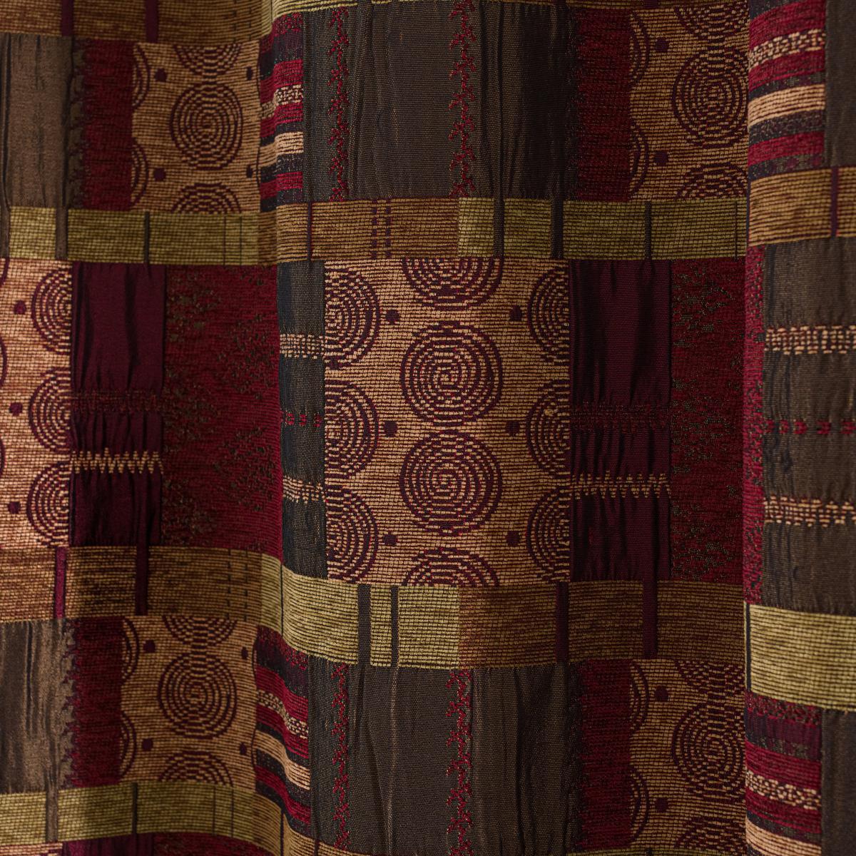 Prague Chenille Plum Eyelet Curtain Prague Plum – image 7