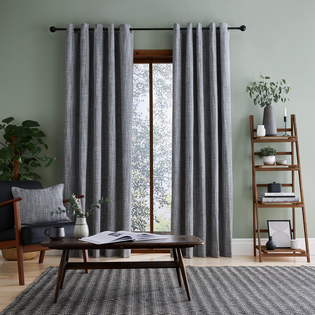 Doha Monochrome Eyelet Curtains Black and white – image 2