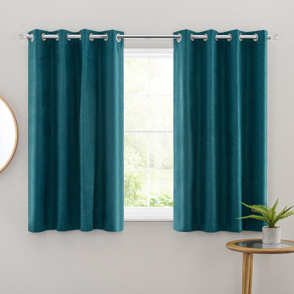 Luna Brushed Lagoon Blackout Eyelet Curtains Green – image 4