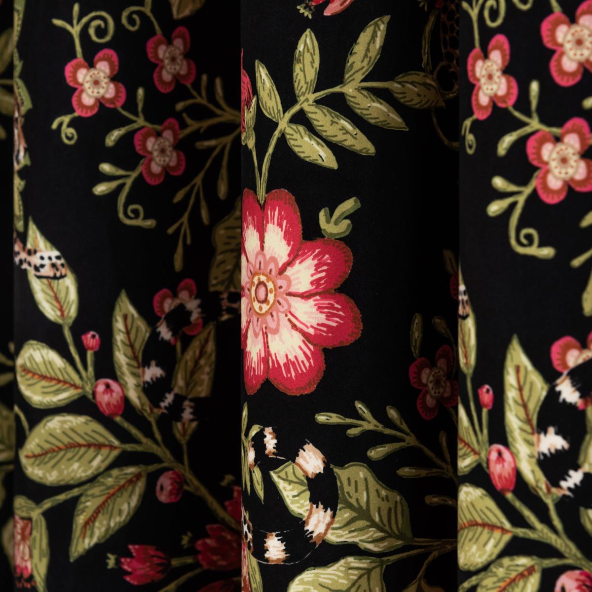 Paradise Cheetah Pink Eyelet Curtains Pink – image 3