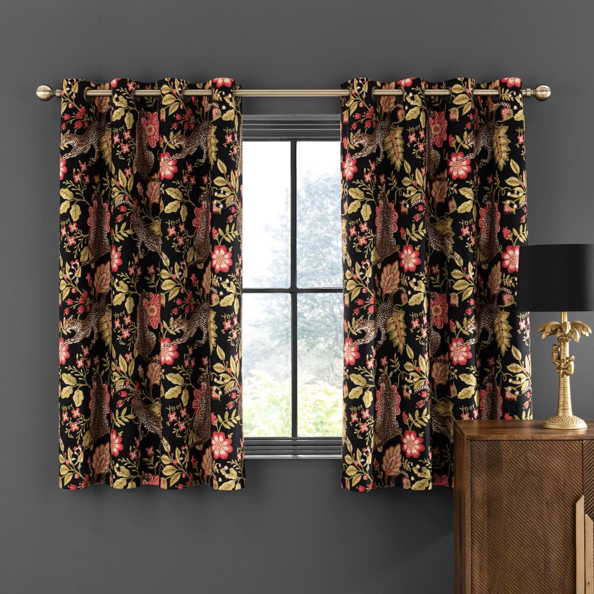 Paradise Cheetah Pink Eyelet Curtains Pink – image 5