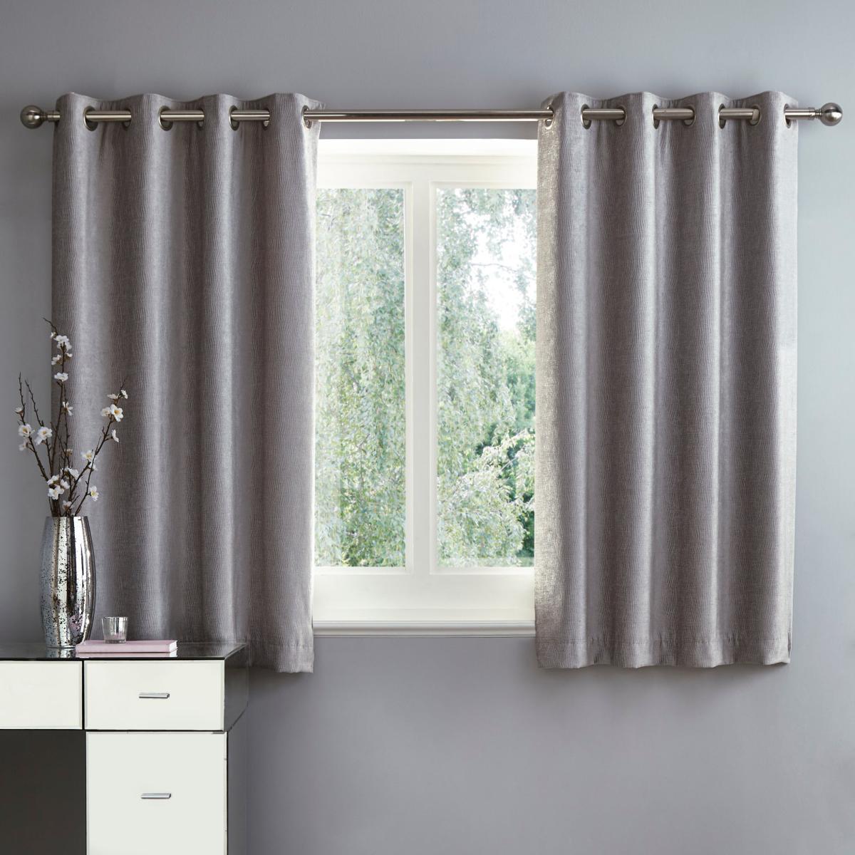 Chenille Silver Wave Eyelet Curtains Silver – image 5