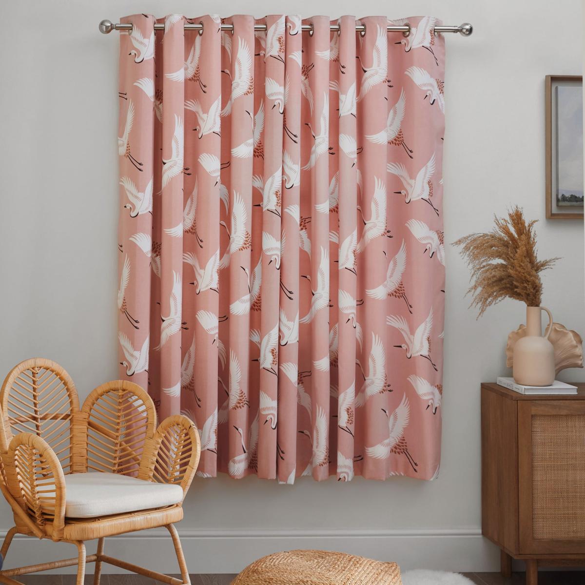 Flying Cranes Blush Eyelet Curtains Blush – image 4