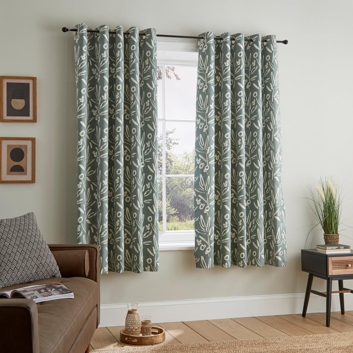 Olive Eyelet Curtains Green/White – image 2