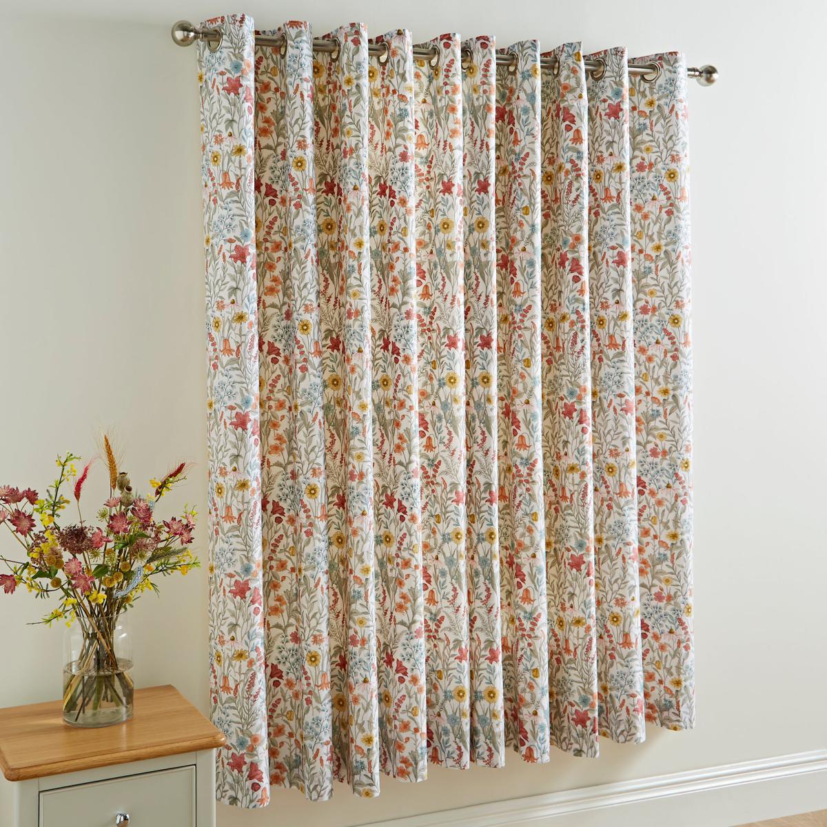 Meadow Ditsy Red Blackout Eyelet Curtains Red – image 3
